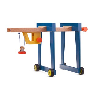 Container crane on wheels
